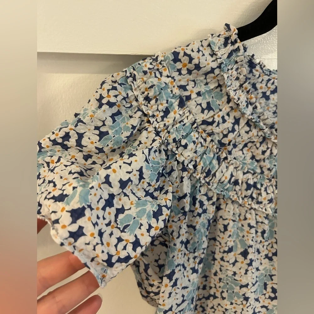sundays blue floral